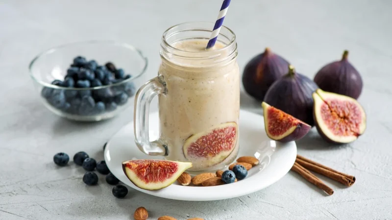 Domowe smoothie – zdrowe przepisy na każdą porę dnia